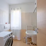 アパート Starlight House - Garden Garage Shared Pool
