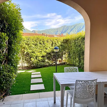 Starlight House - Garden & Garage - Shared Pool Appartement