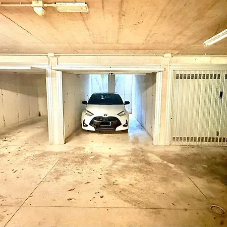 Starlight House - Garden & Garage - Shared Pool Lenno