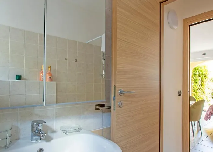 Starlight House - Garden Garage Shared Pool Lejlighed *