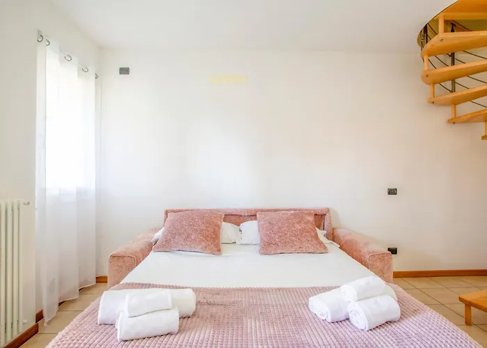 Lejlighed Starlight House - Garden Garage Shared Pool *